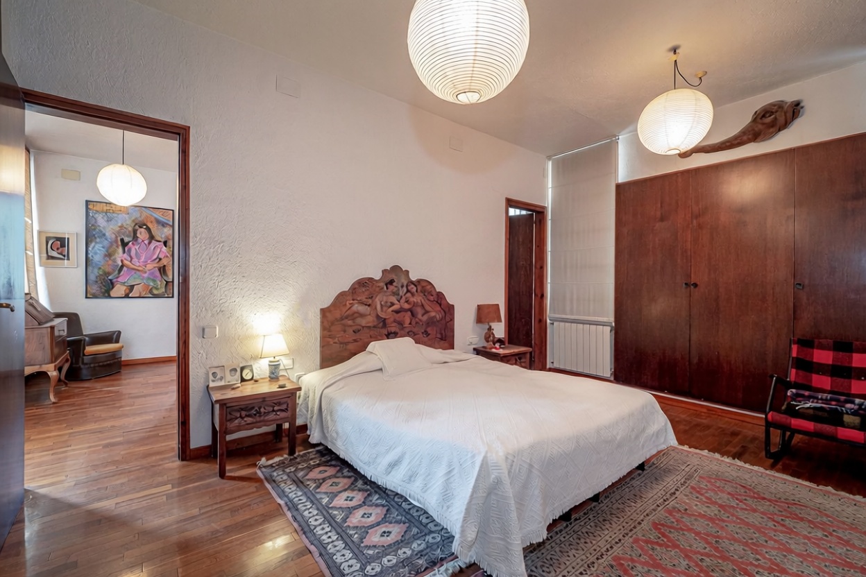 Chalet en venta con acceso directo a la playa en El Port de la Selva — Dormitorio