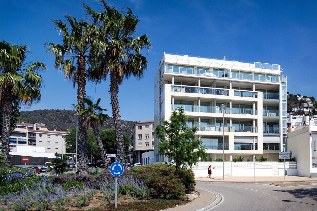 Apartamento à venda pé na areia em Roses — Vista mar