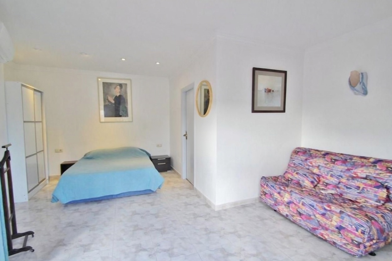Chalet à vendre avec accès direct à la plage à Santa Margalida — Chambre