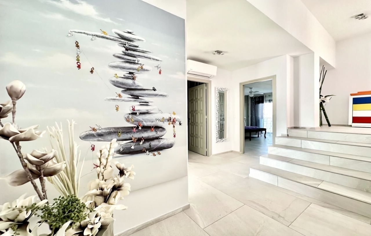 Chalet en venta con acceso directo a la playa en Empuriabrava — Dormitorio