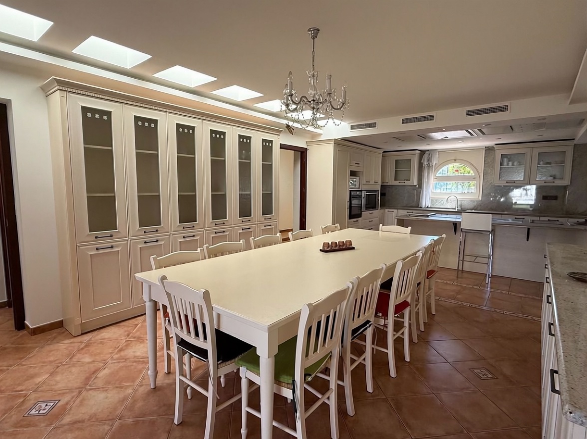 Chalet à vendre avec accès direct à la plage à Empuriabrava — Cuisine