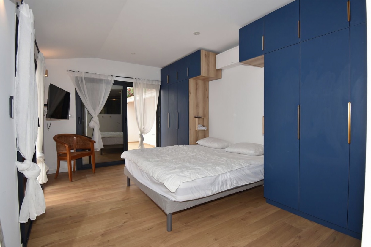 Chalet zum Verkauf mit direktem Strandzugang in Empuriabrava — Wohnzimmer