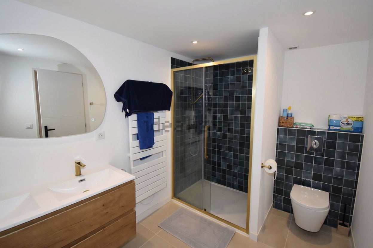 Chalet zum Verkauf mit direktem Strandzugang in Empuriabrava — Schlafzimmer