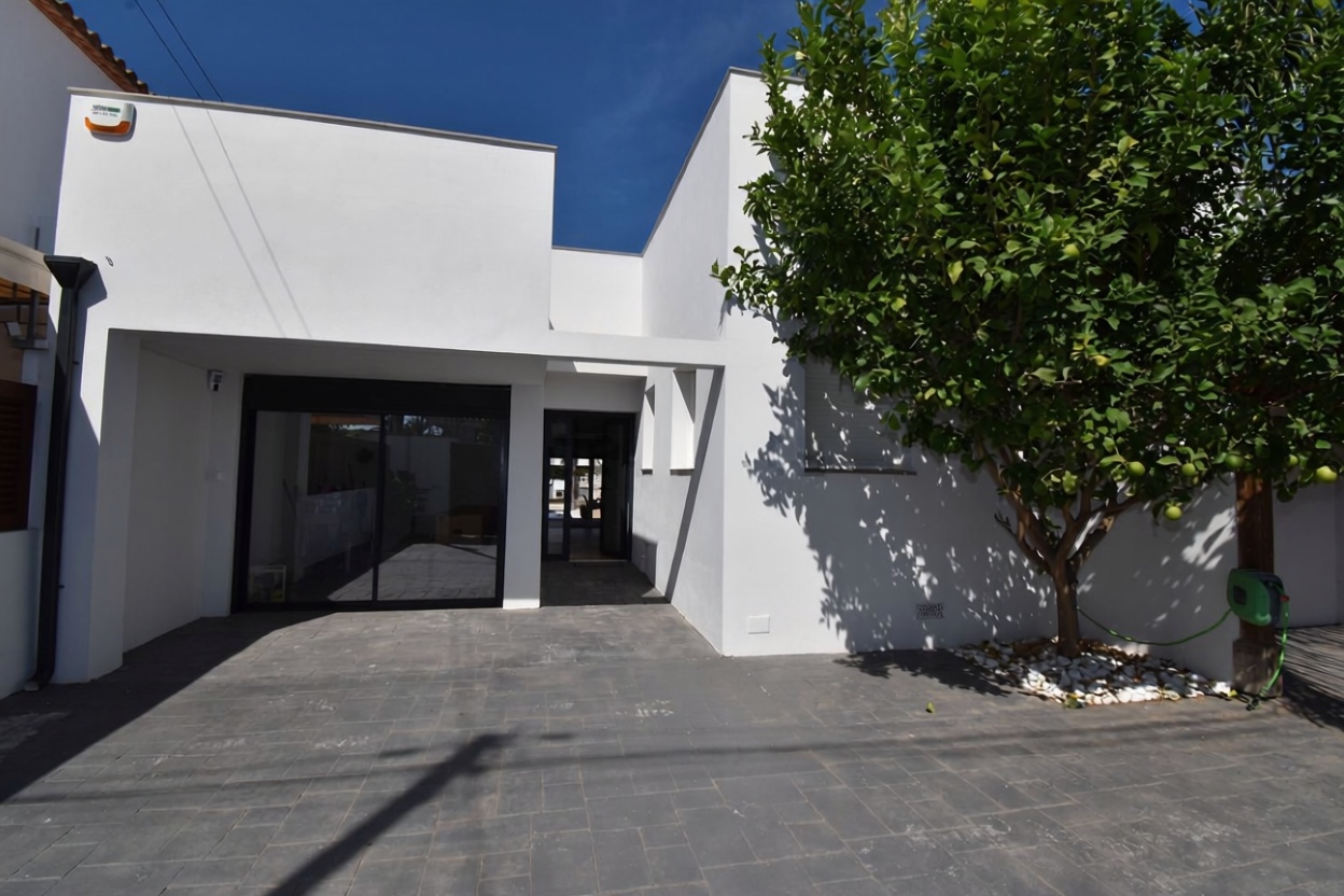 Chalet zum Verkauf mit direktem Strandzugang in Empuriabrava — Küche