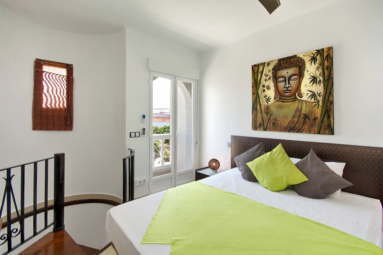Chalet zum Verkauf mit direktem Strandzugang in Empuriabrava — Schlafzimmer