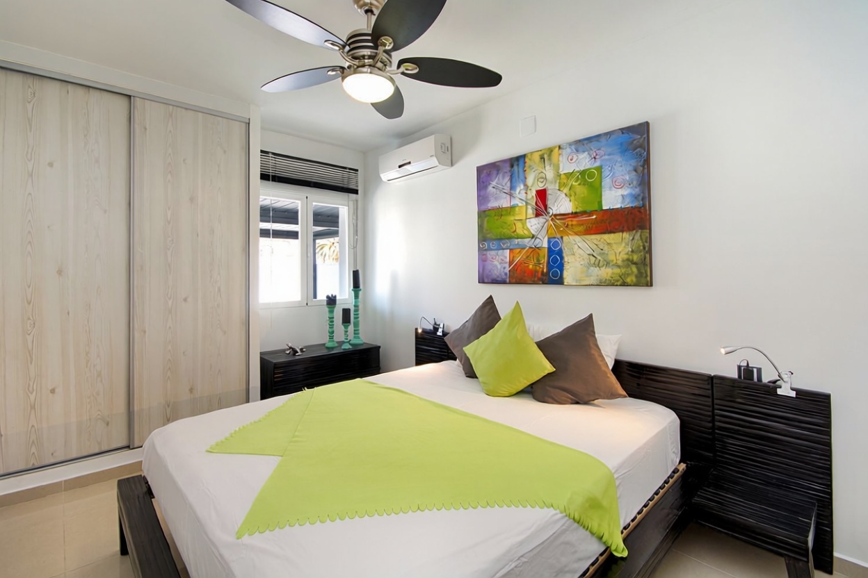 Chalet zum Verkauf mit direktem Strandzugang in Empuriabrava — Schlafzimmer