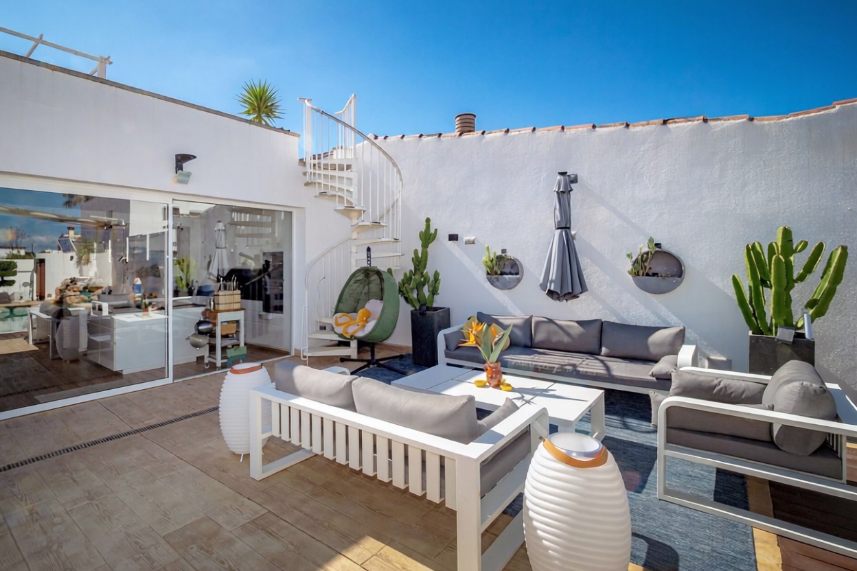 Chalet zum Verkauf mit direktem Strandzugang in Empuriabrava