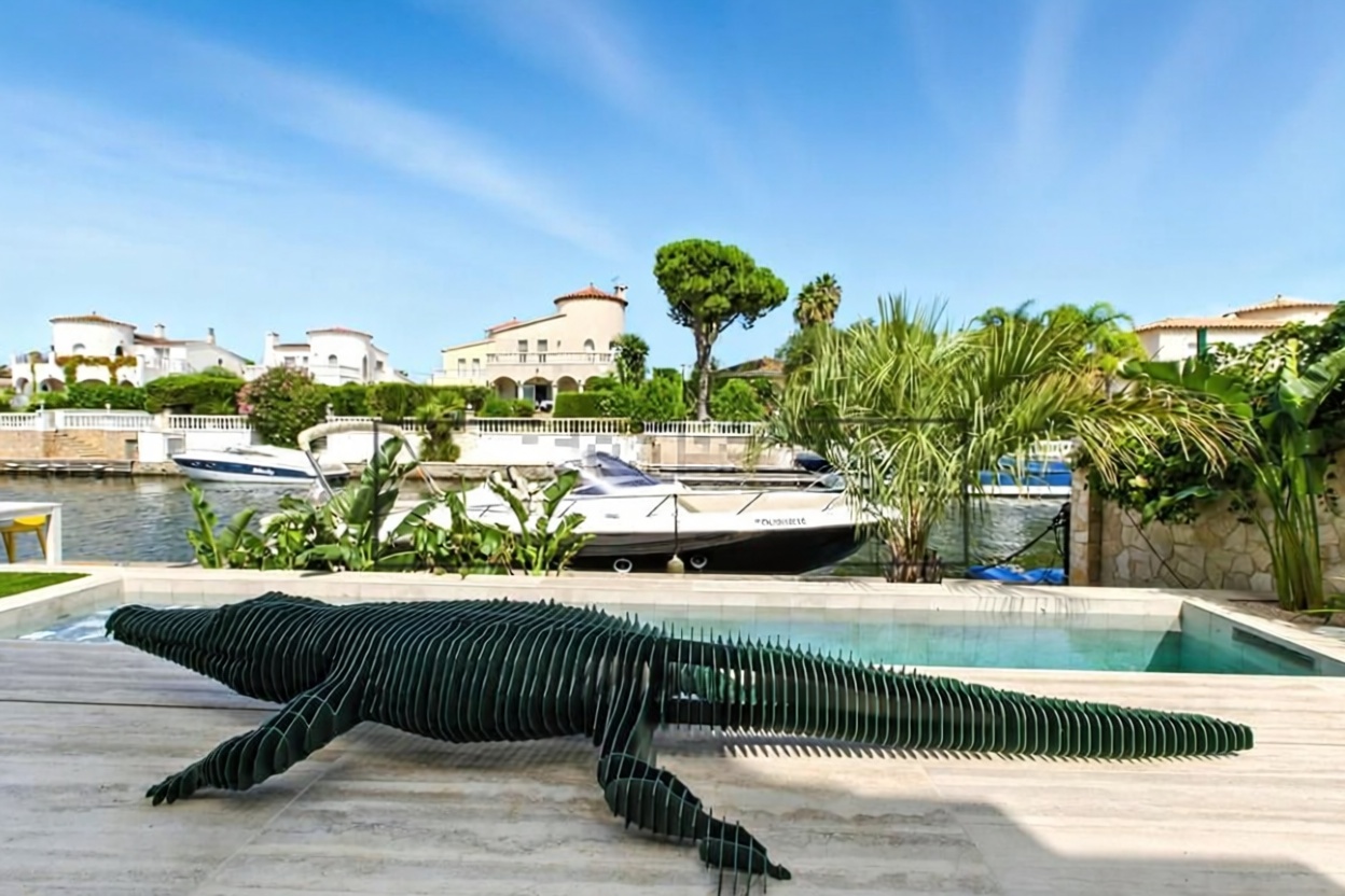 Chalet zum Verkauf mit direktem Strandzugang in Empuriabrava
