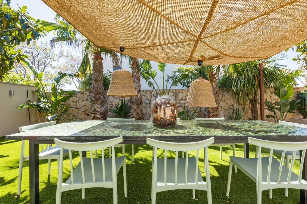 Chalet zum Verkauf mit direktem Strandzugang in Empuriabrava