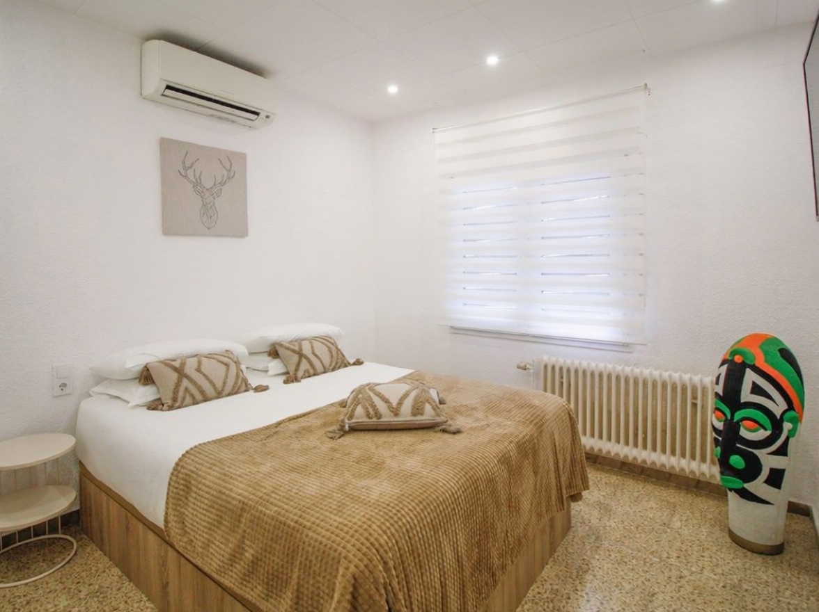 Chalet zum Verkauf mit direktem Strandzugang in Empuriabrava — Bad