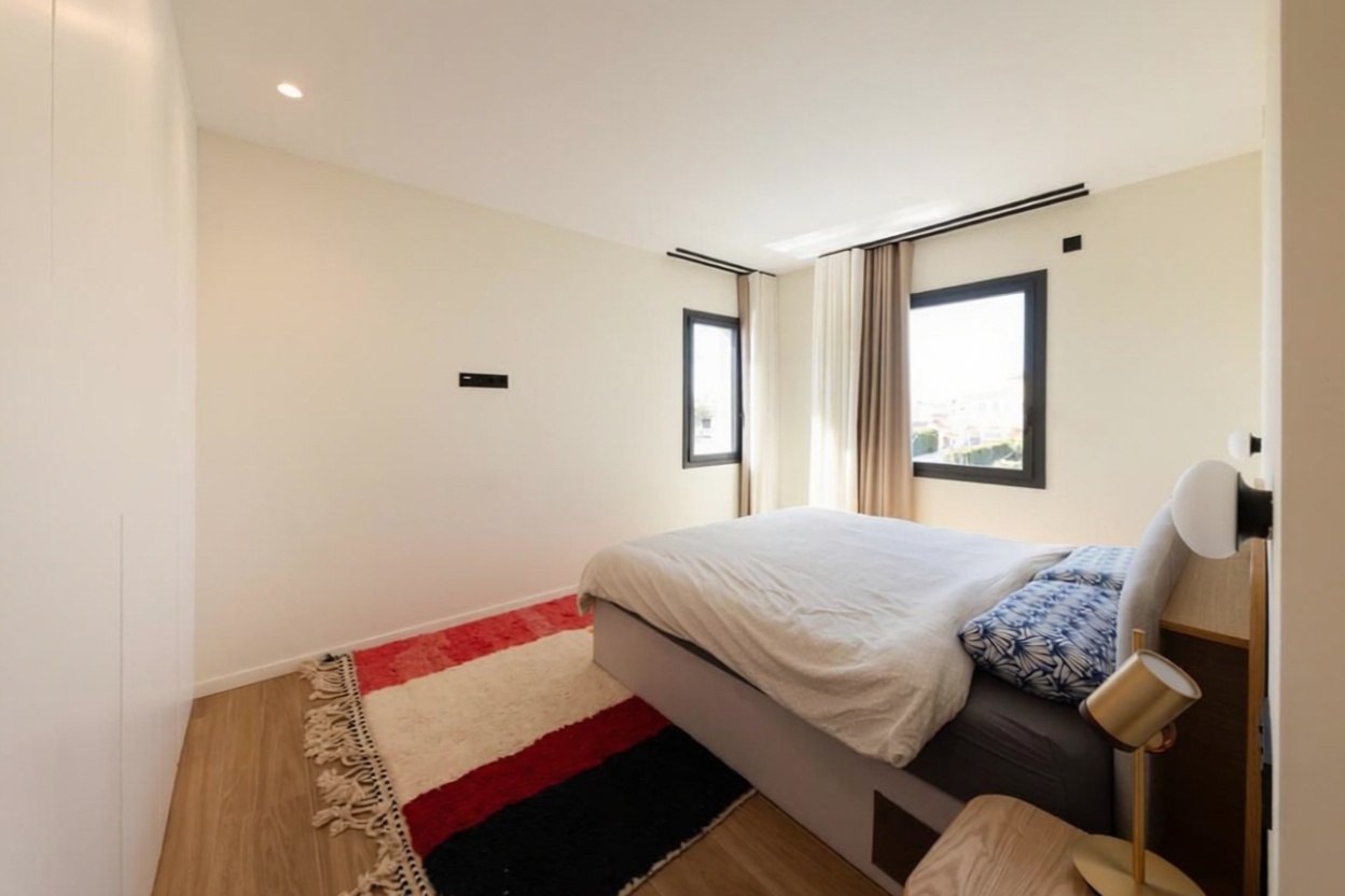 Chalet zum Verkauf mit direktem Strandzugang in Empuriabrava — Schlafzimmer