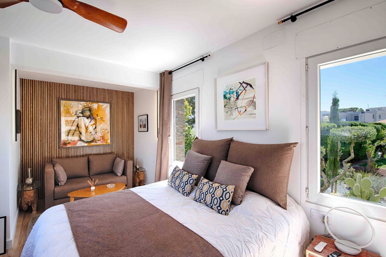 Chalet zum Verkauf mit direktem Strandzugang in Santa Margalida — Schlafzimmer