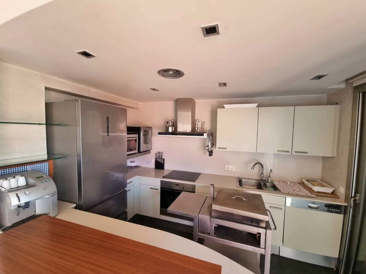 Chalet à vendre avec accès direct à la plage à Empuriabrava — Cuisine