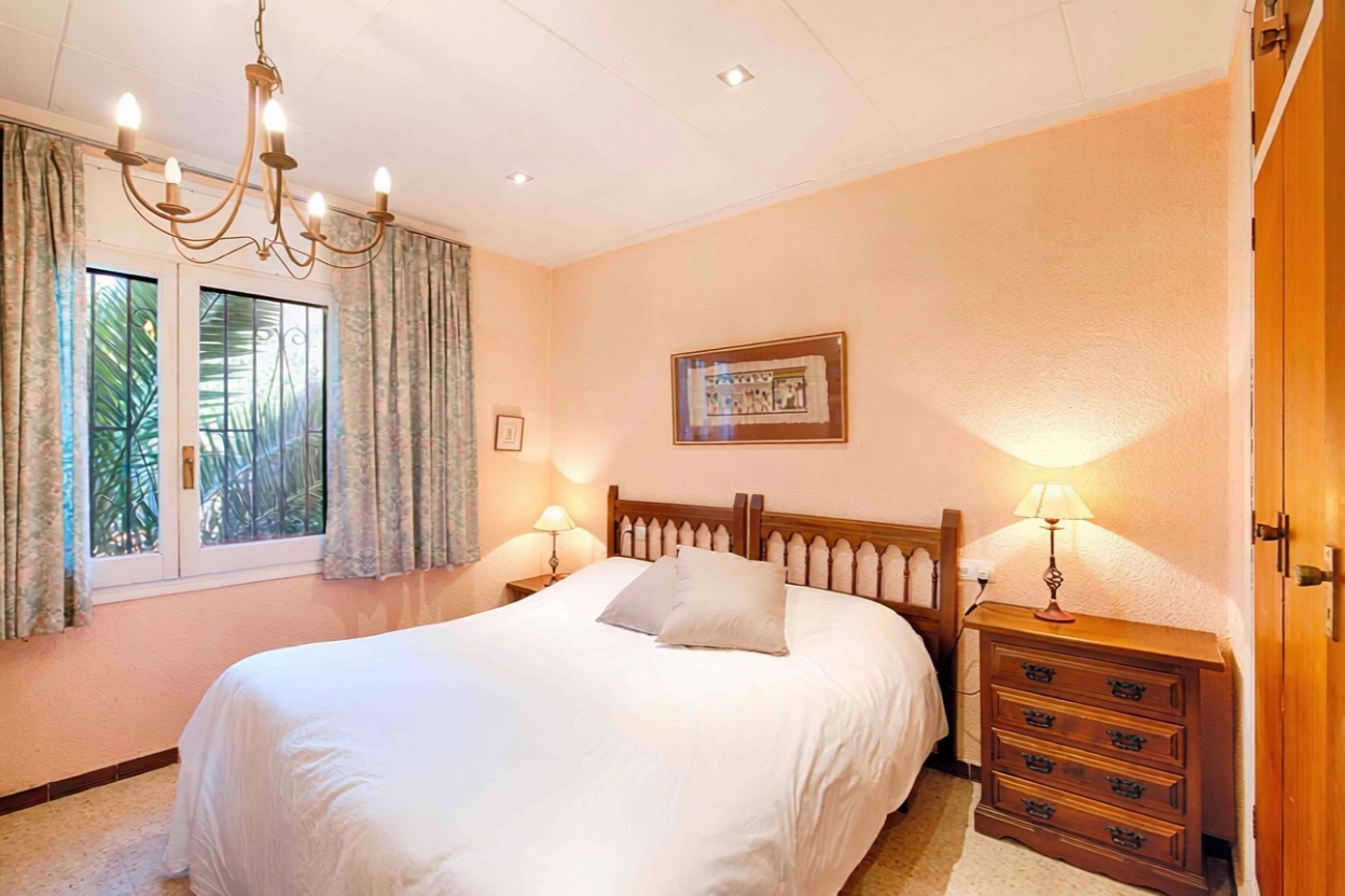 Chalet à vendre avec accès direct à la plage à Empuriabrava — Chambre