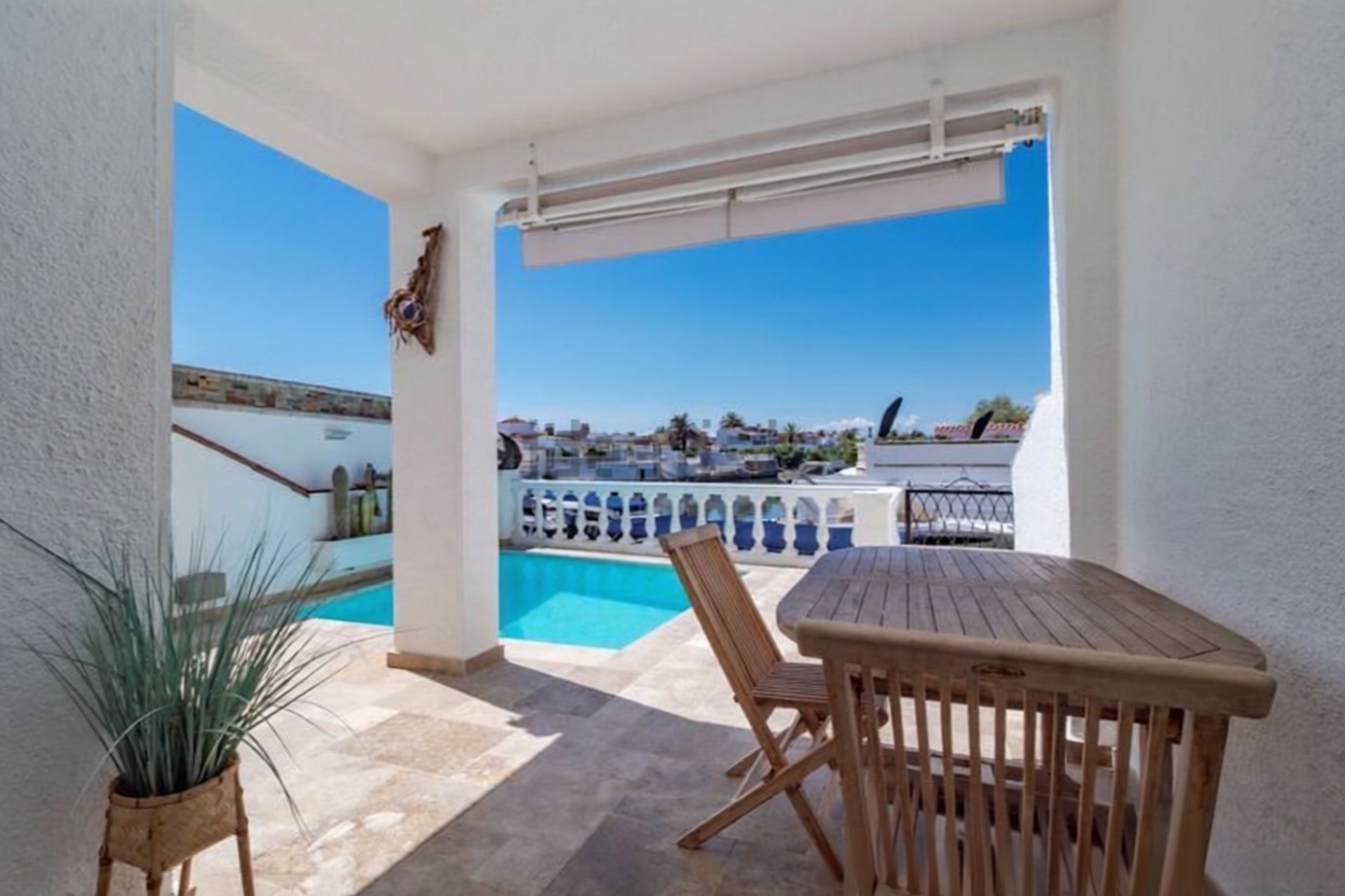 Chalet en venta con acceso directo a la playa en Empuriabrava