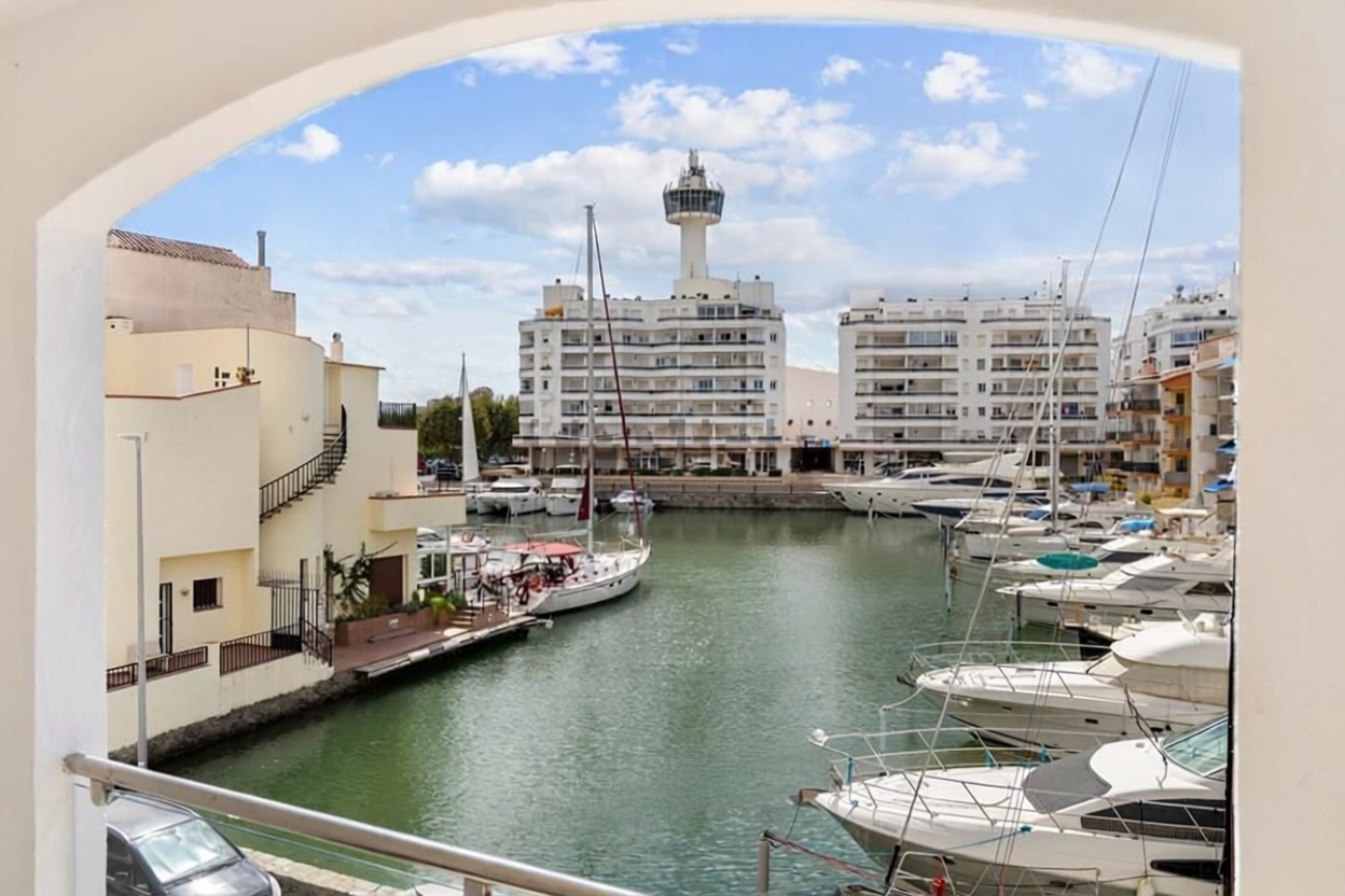 Chalet à vendre avec accès direct à la plage à Empuriabrava — Terrasse mer