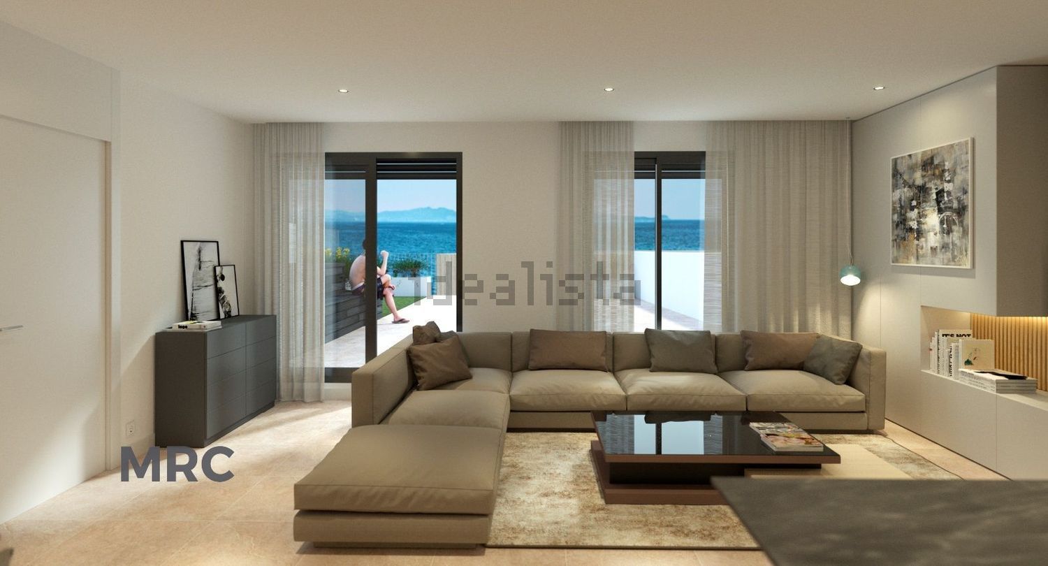 Wohnung zum Verkauf in direkter Strandlage in L'Escala — Wohnzimmer