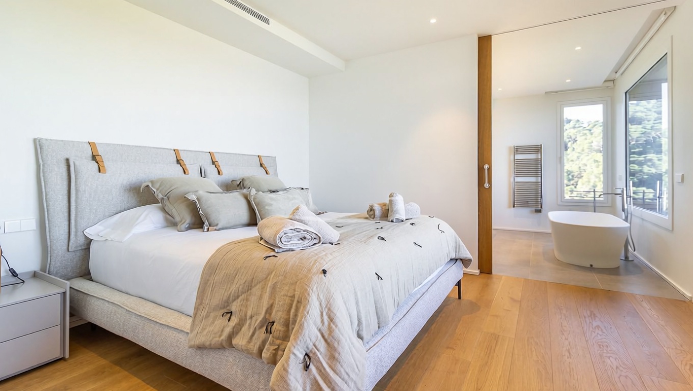 Chalet à vendre avec accès direct à la plage à Begur — Chambre