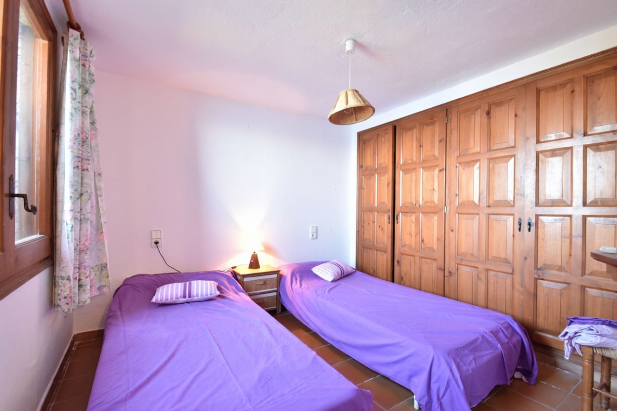 Chalet zum Verkauf mit direktem Strandzugang in Begur — Schlafzimmer