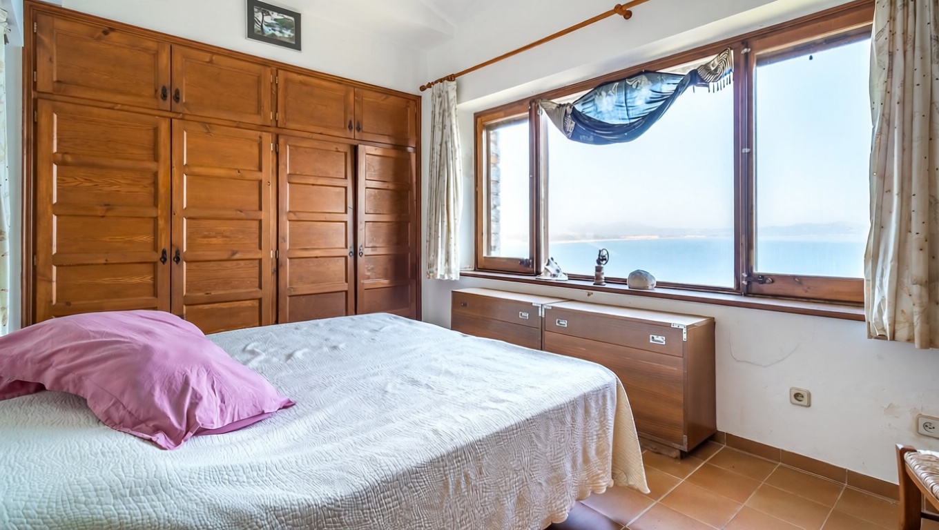 Chalet à vendre avec accès direct à la plage à Begur — Chambre