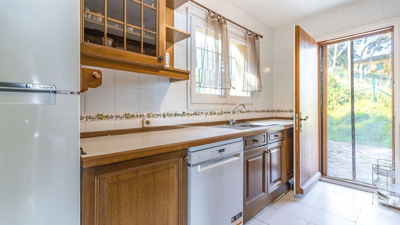 Chalet à vendre avec accès direct à la plage à Begur — Cuisine