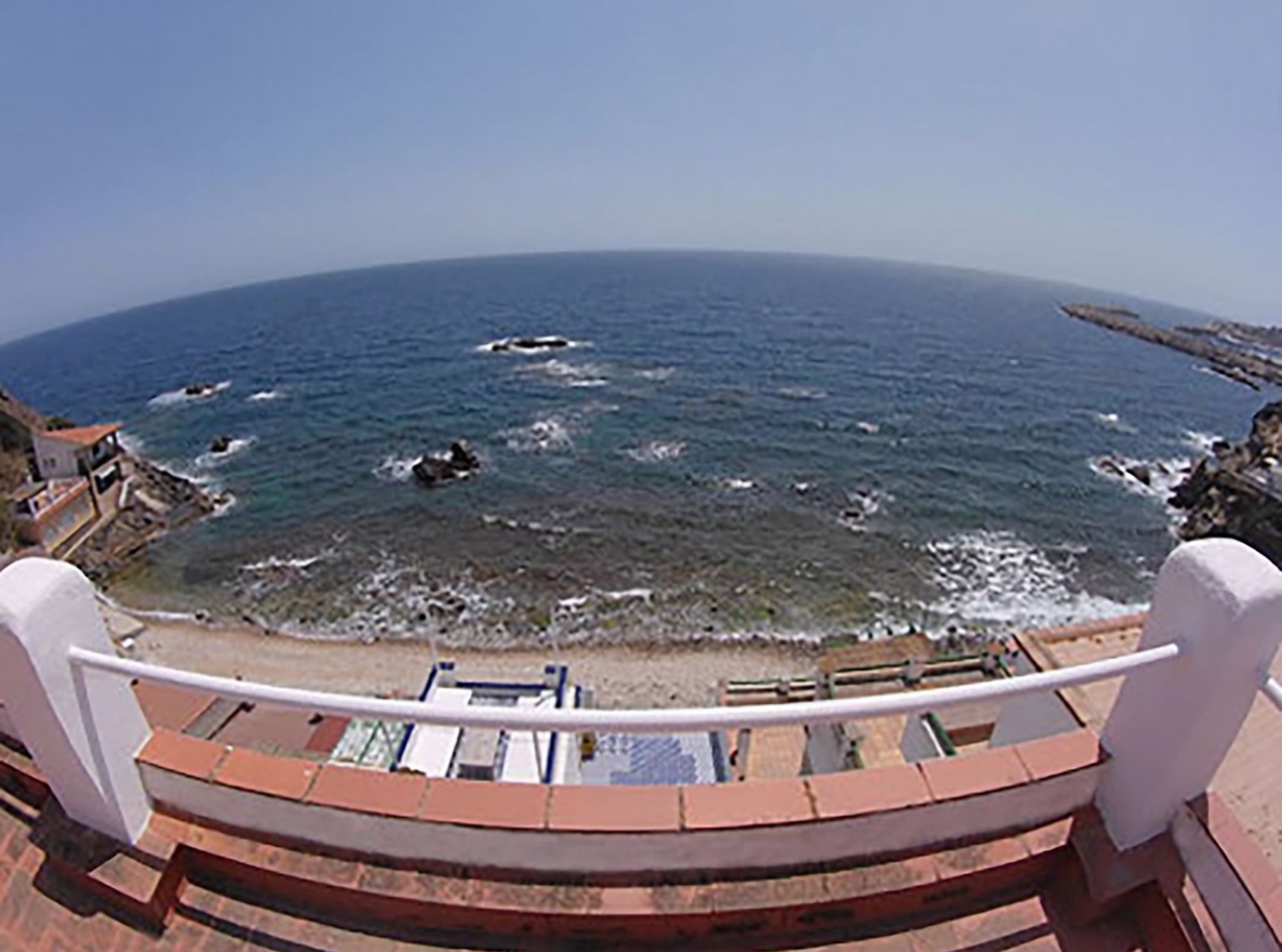 Шале на продажу с прямым выходом на пляж в Palamós — Морская терраса