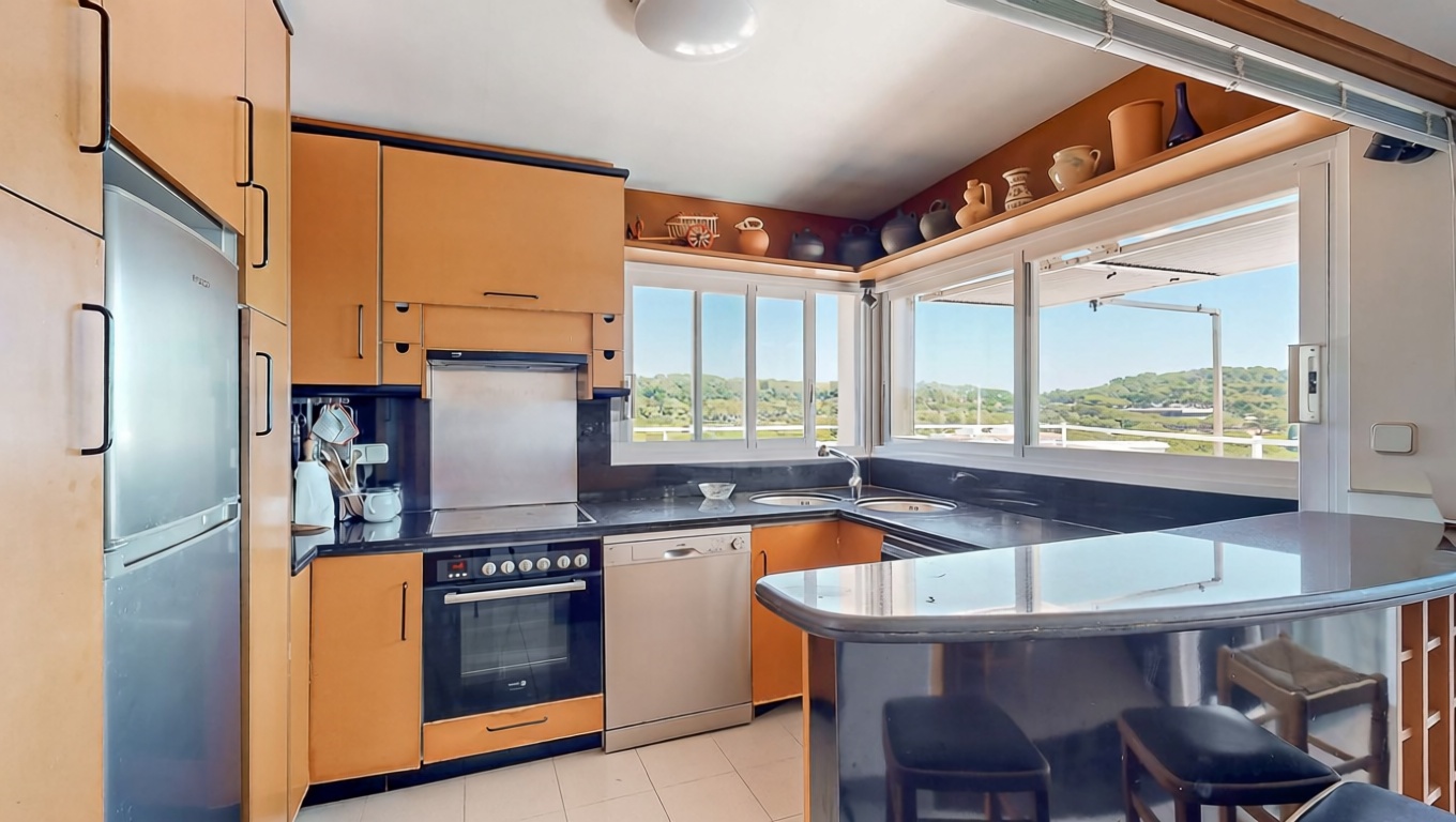 Grenier aménagé à vendre en première ligne de mer à Palamós — Chambre