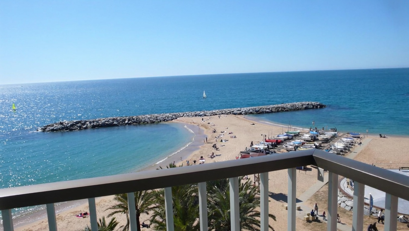 Квартира на продажу на первой линии пляжа в Sant Antoni de Calonge — Морской вид