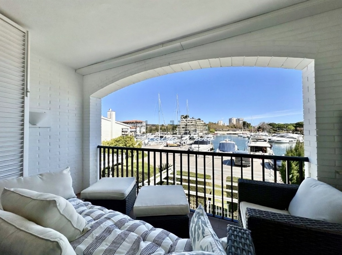 Chalet à vendre avec accès direct à la plage à Castell-Platja d'Aro