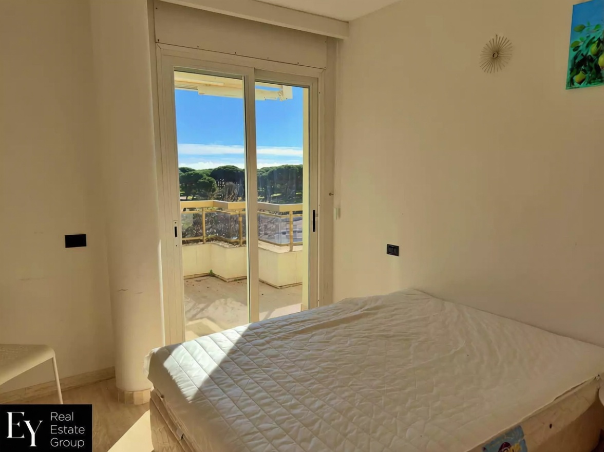 Appartement à vendre pieds dans l'eau à Castell-Platja d'Aro — Chambre