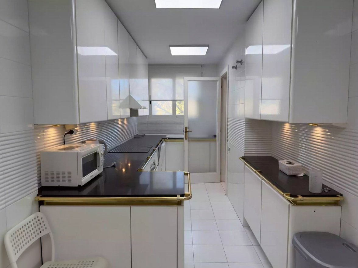 Appartement à vendre pieds dans l'eau à Castell-Platja d'Aro — Cuisine