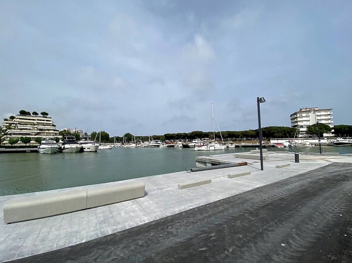 Шале на продажу с прямым выходом на пляж в Castell-Platja d'Aro — Морской вид