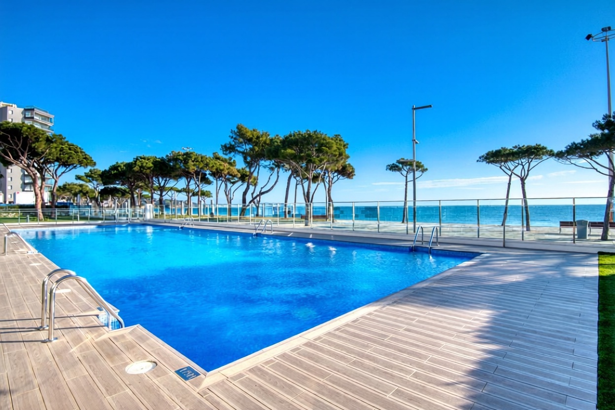 Квартира на продажу на первой линии пляжа в Castell-Platja d'Aro — Аэрофото