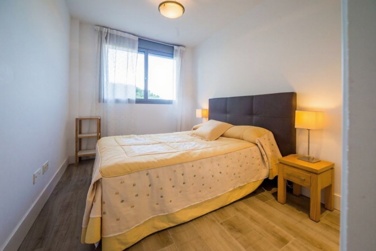 Квартира на продажу на первой линии пляжа в Castell-Platja d'Aro — Спальня