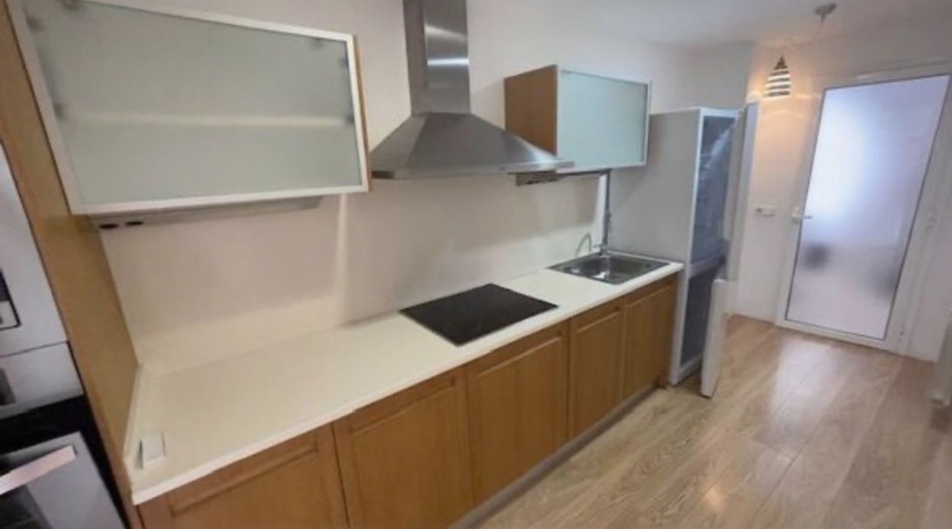 Мансарда на продажу на первой линии моря в Castell-Platja d'Aro — Кухня
