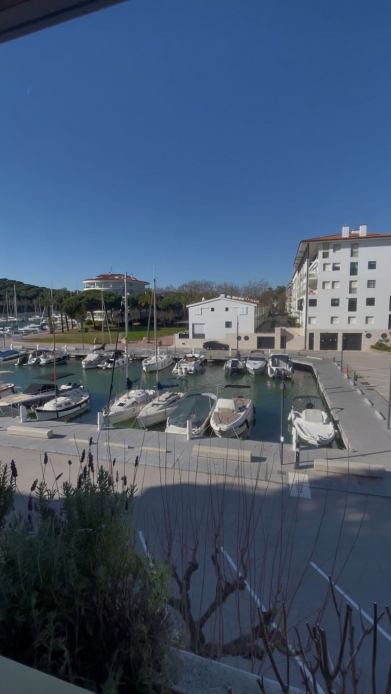 Квартира на продажу на первой линии пляжа в Castell-Platja d'Aro — Морской вид