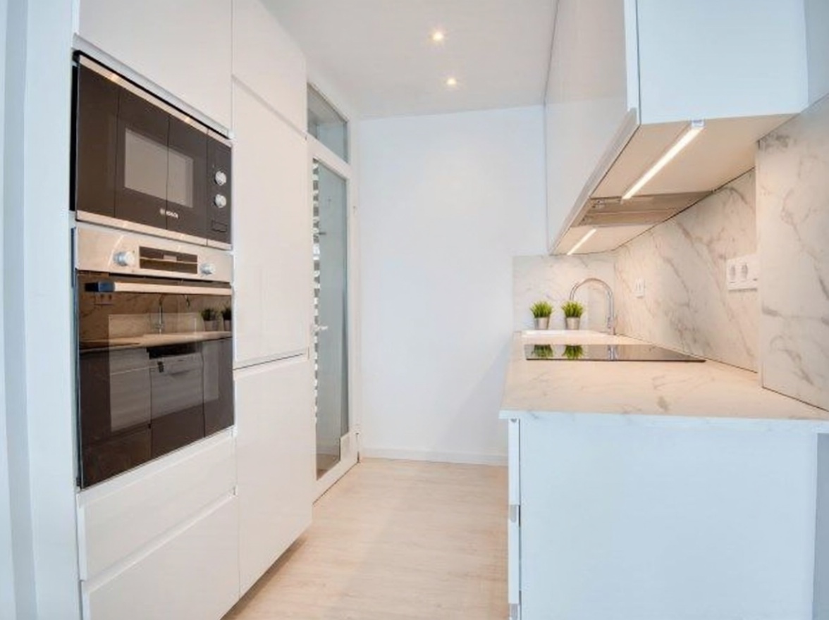 Квартира на продажу на первой линии пляжа в Castell-Platja d'Aro — Кухня
