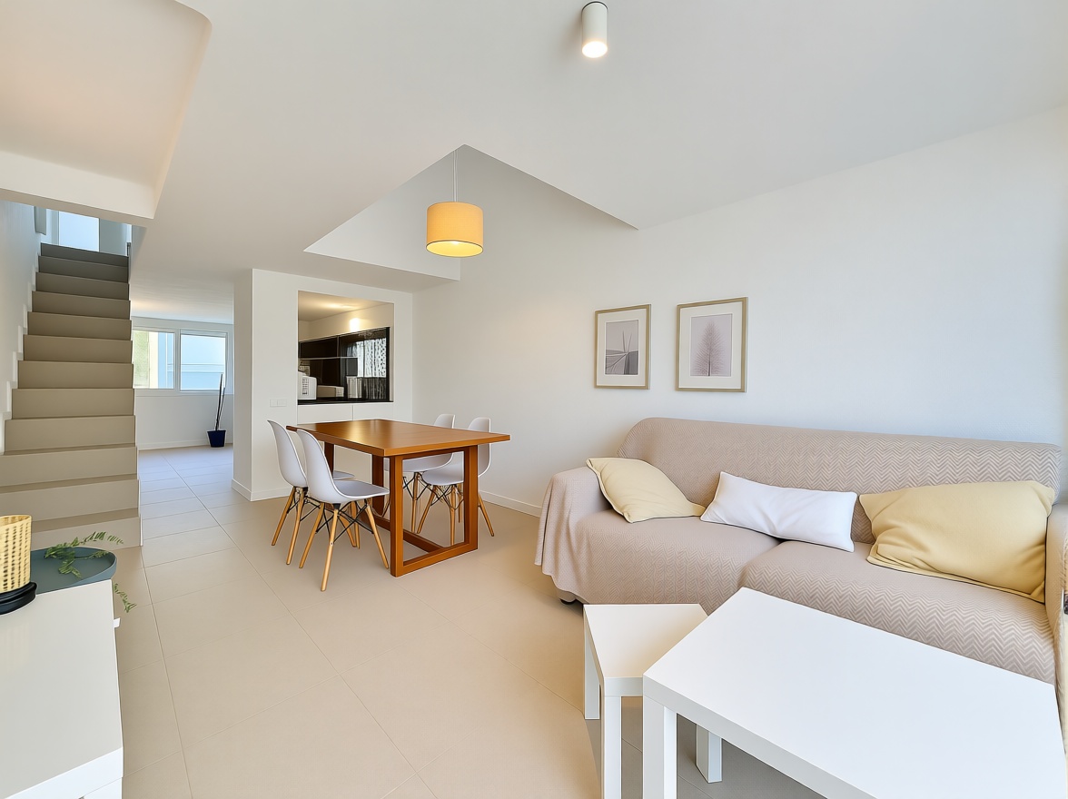 Дуплекс на продажу на первой линии пляжа в Castell-Platja d'Aro — Гостиная