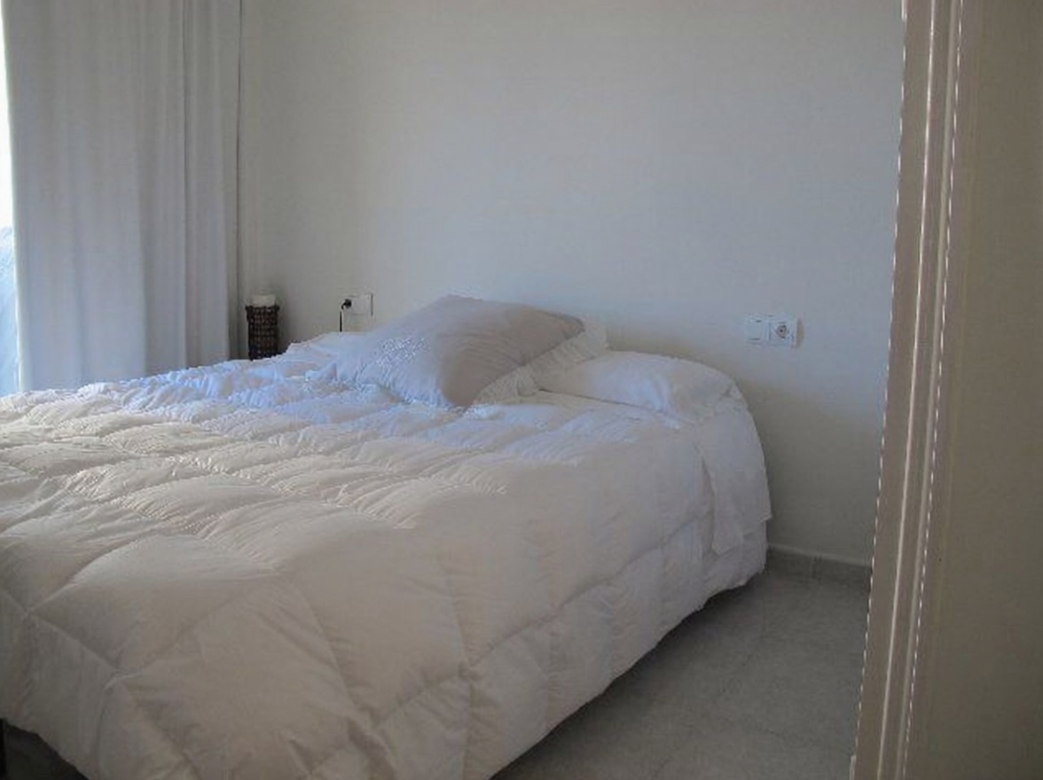 Квартира на продажу на первой линии пляжа в Castell-Platja d'Aro — Спальня