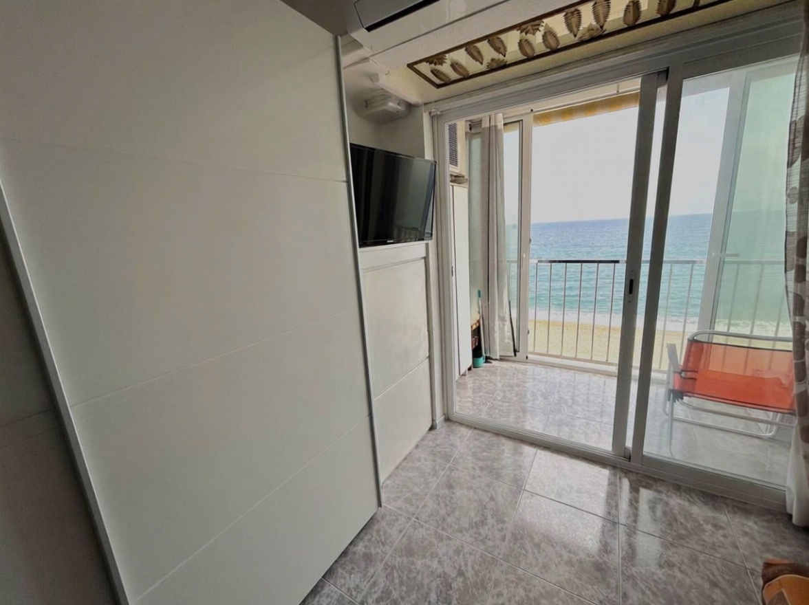 Студия на продажу на первой линии пляжа в Castell-Platja d'Aro — Морская терраса