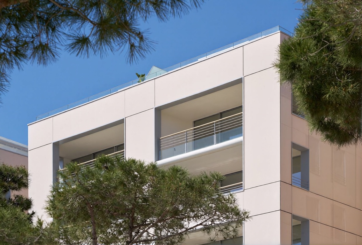 Мансарда на продажу на первой линии моря в Castell-Platja d'Aro