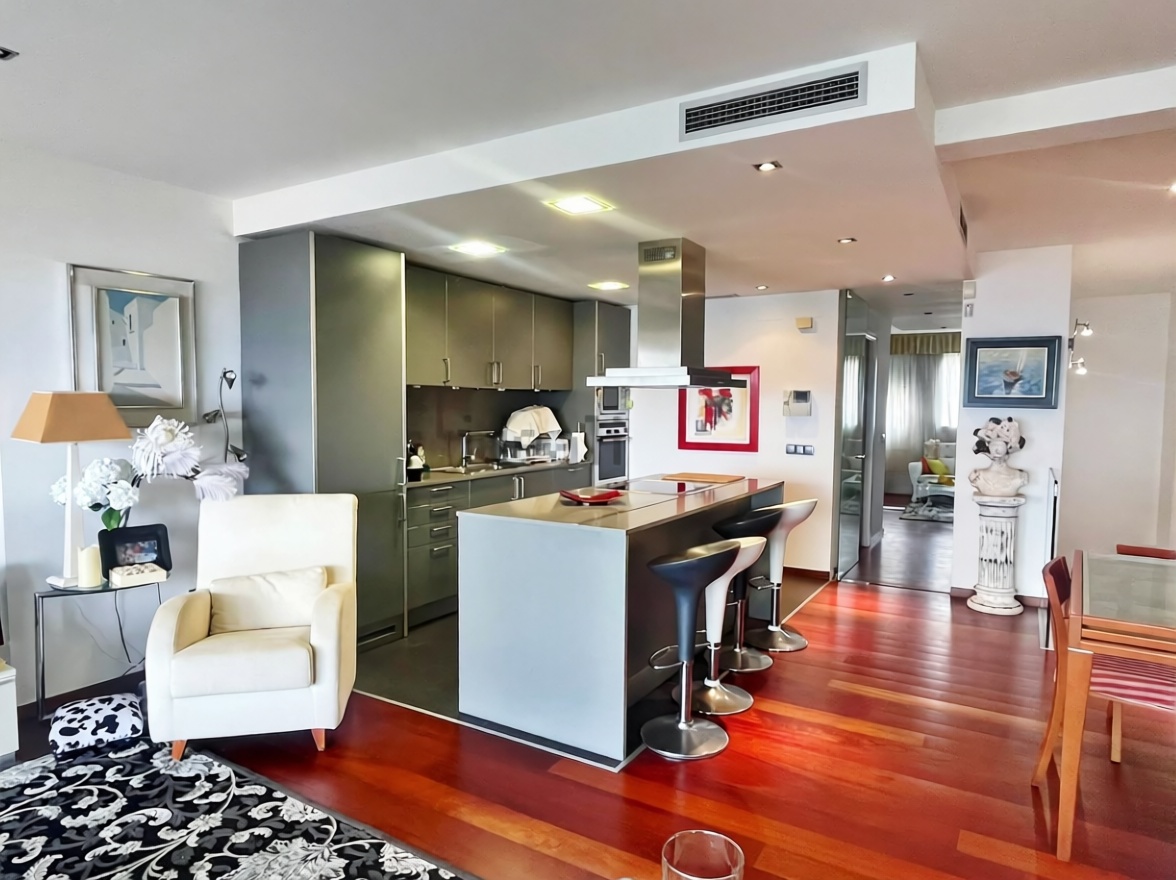 Duplex à vendre pieds dans l'eau à Castell-Platja d'Aro — Cuisine