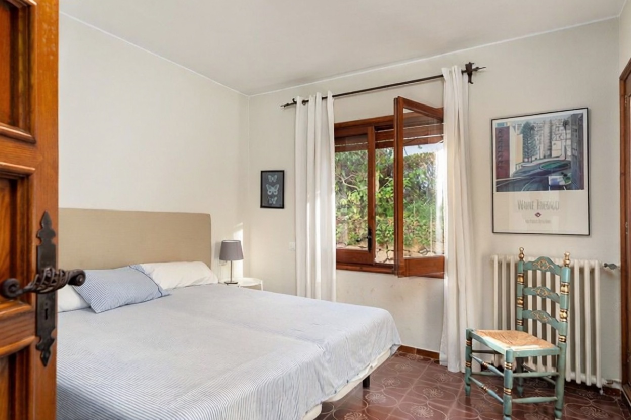 Chalet à vendre avec accès direct à la plage à Sant Feliu de Guíxols — Chambre