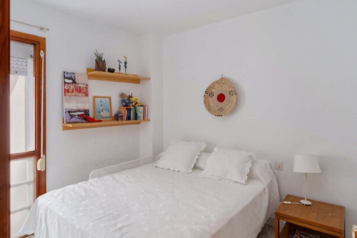 Wohnung zum Verkauf in direkter Strandlage in Lloret de Mar — Bad