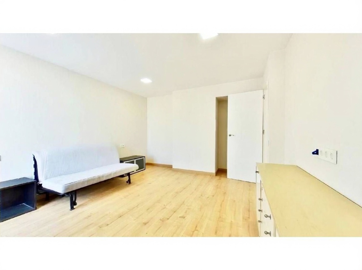 Apartamento à venda pé na areia em Lloret de Mar — Quarto