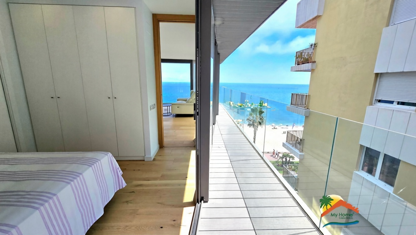 Apartamento à venda pé na areia em Lloret de Mar — Quarto