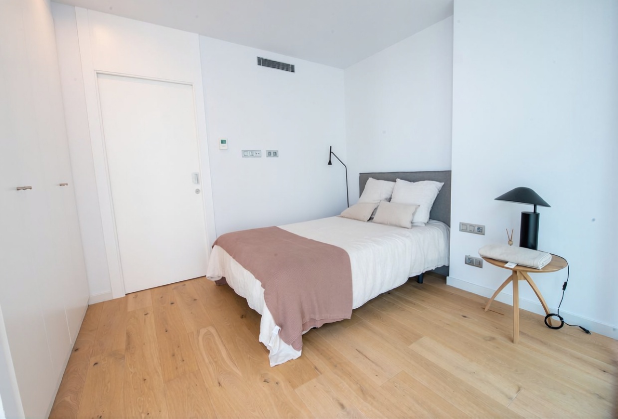 Wohnung zum Verkauf in direkter Strandlage in Lloret de Mar — Schlafzimmer