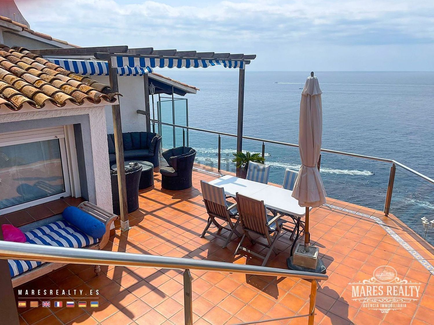 Chalet à vendre avec accès direct à la plage à Lloret de Mar