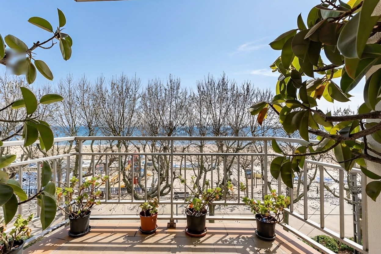 Duplex for sale frontline beach in Barcelona