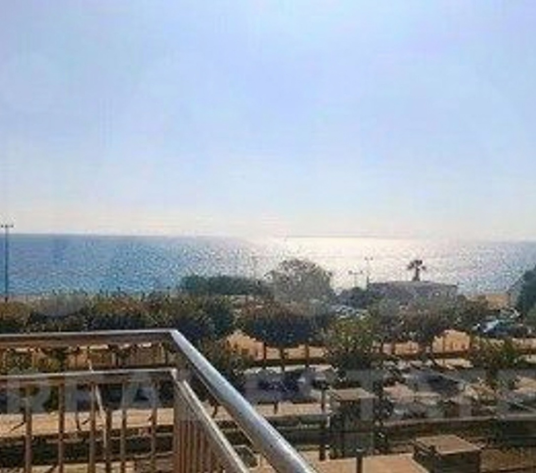 Wohnung zum Verkauf in direkter Strandlage in Barcelona